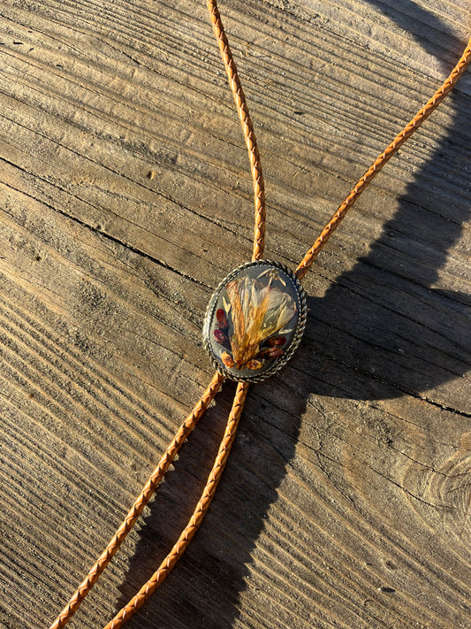 30mm doveweed and fuchsia on burnt charcoal