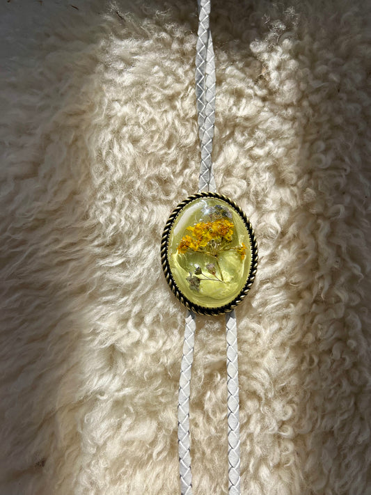 30mm Yellow Yarrow + Butter Yellow