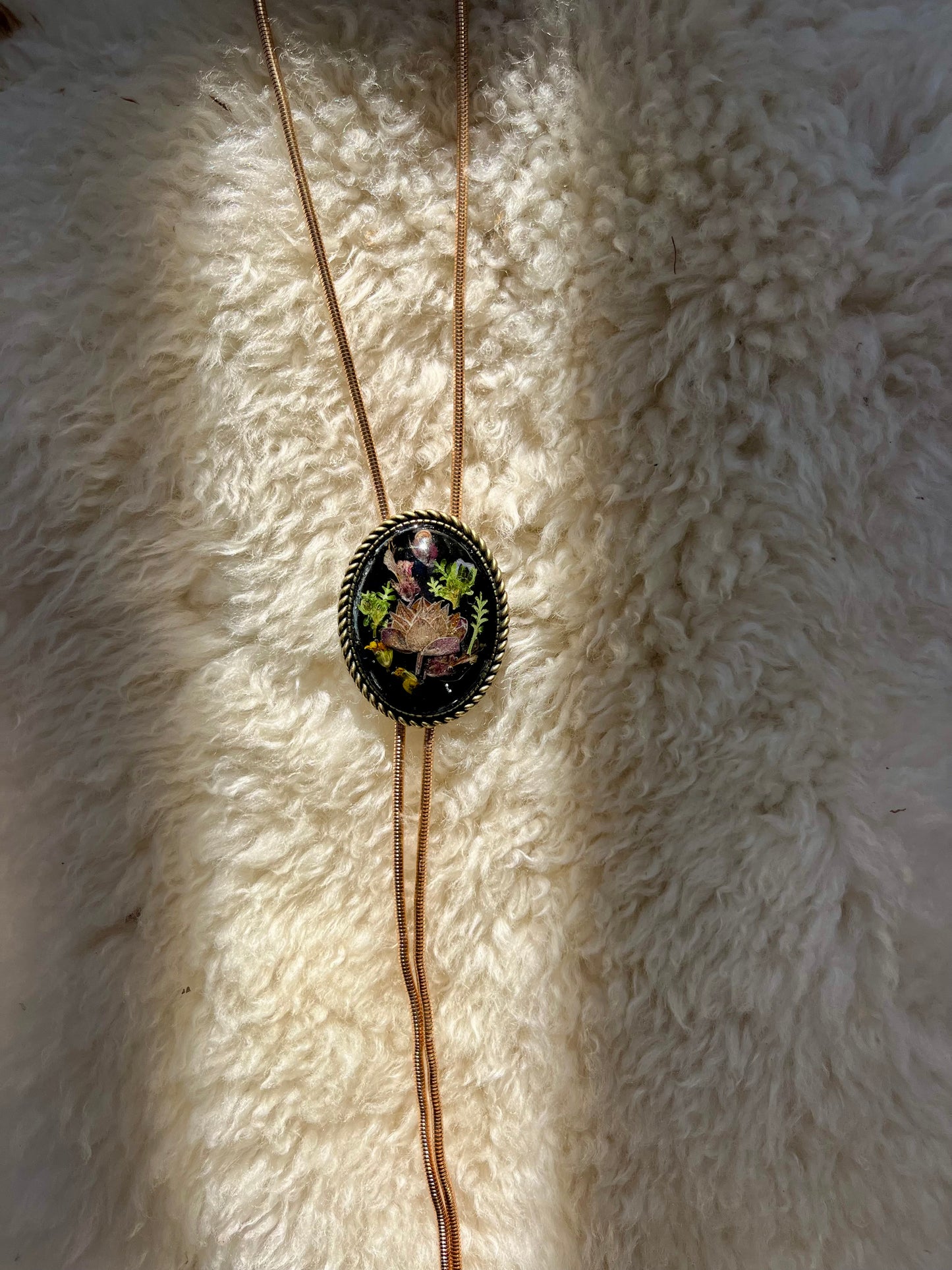30mm sage + Black Bolo