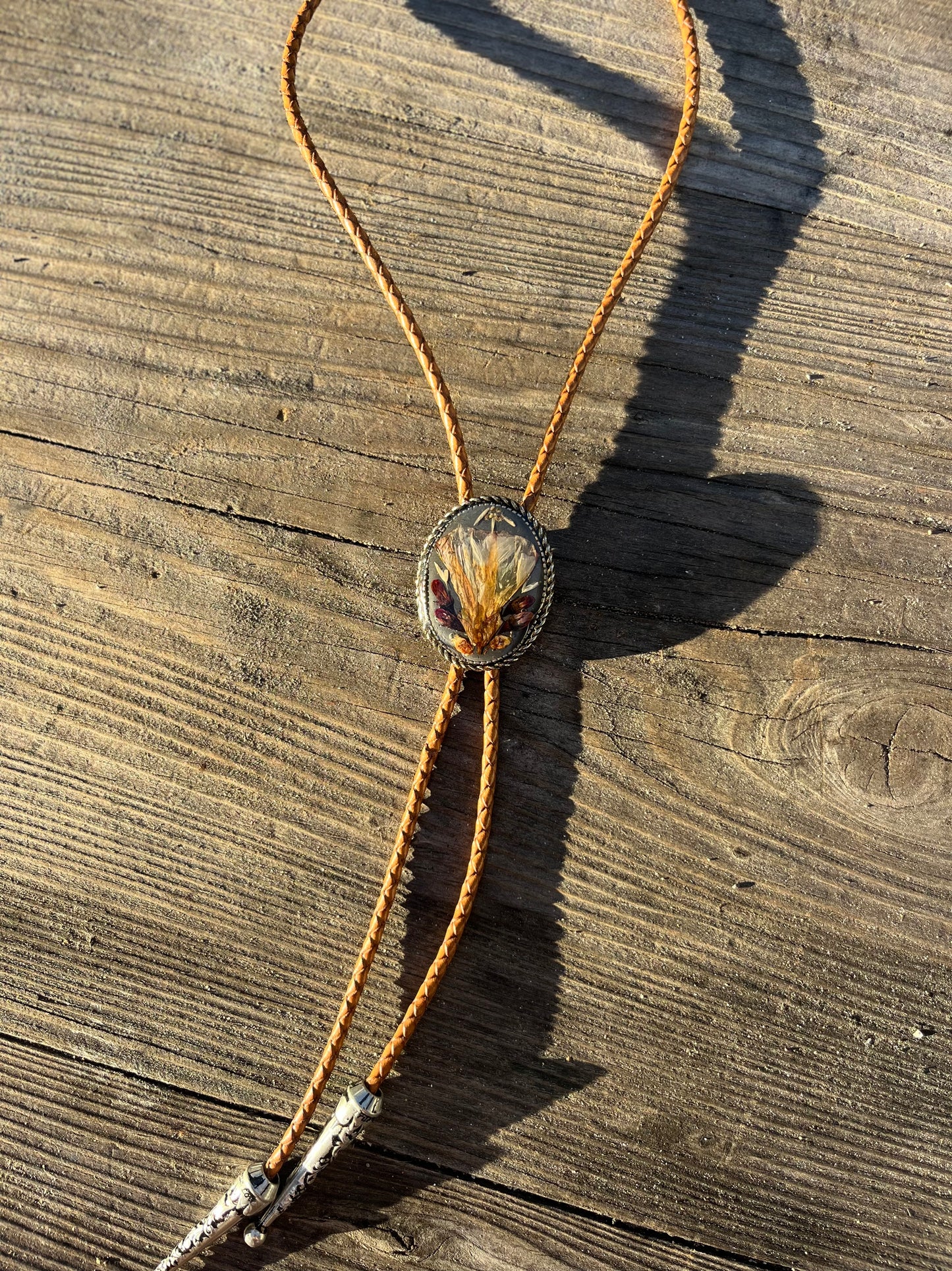 30mm doveweed and fuchsia on burnt charcoal